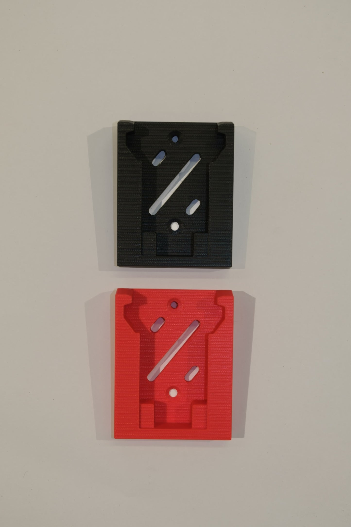 Milwaukee Compatible Battery Mount M18